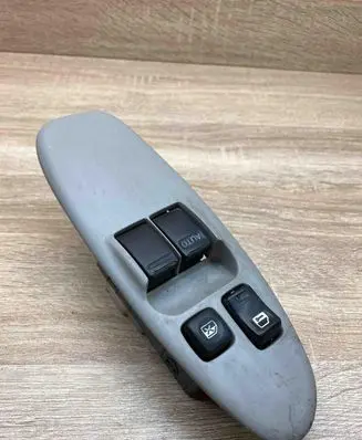 Nissan Almera Tino Electric window control switch 80961BU200