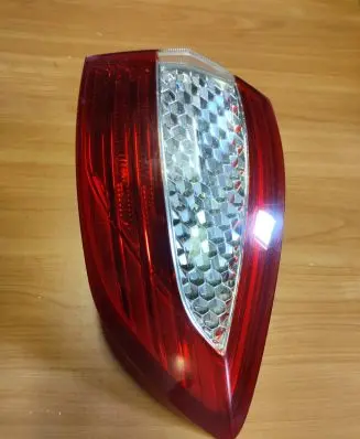 Ford Mondeo MK IV Rear/tail lights 7S7113404B