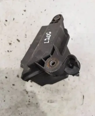 Vacuum air tank
