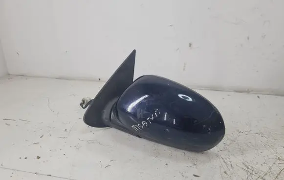 Nissan Maxima Front door electric wing mirror 010410