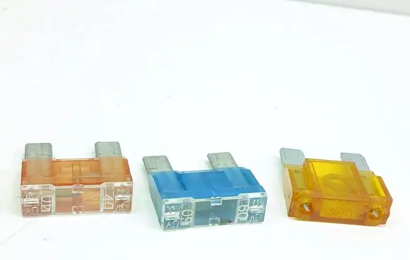 Audi A6 S6 C5 4B Fuse 