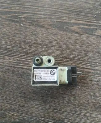 BMW 5 E60 E61 Airbag deployment crash/impact sensor 9118167
