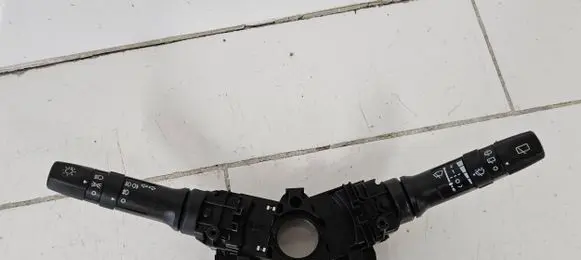 KIA Picanto Wiper turn signal indicator stalk/switch 39F3MA2210