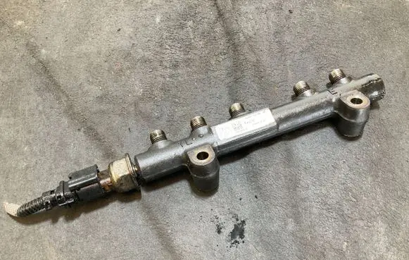Peugeot Partner Fuel main line pipe 9804776780 28497Z01 160764626