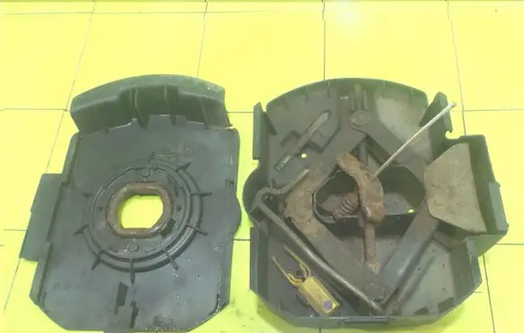 Peugeot 5008 Other interior part 9686692480 NAPRAWCZY