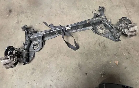 Renault Clio V Rear axle beam 554B40348R
