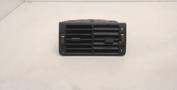 BMW 7 E38 Rear air vent grill 64228390117 64228364120 64228390290