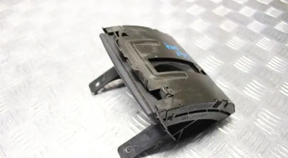 Honda Legend III KA9 Cup holder back 