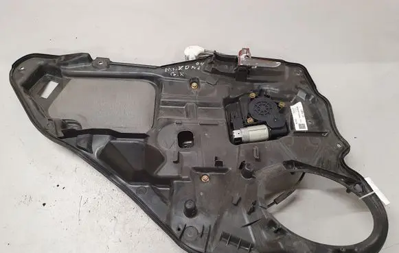 Mazda 6 Rear door window regulator with motor GJ6A7397XJ CM011730
