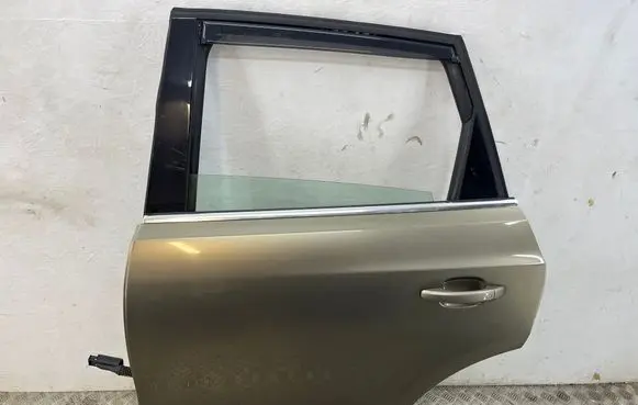 Rear door