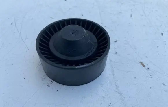 Lexus IS 220D-250-350 Belt tensioner pulley 166490R010