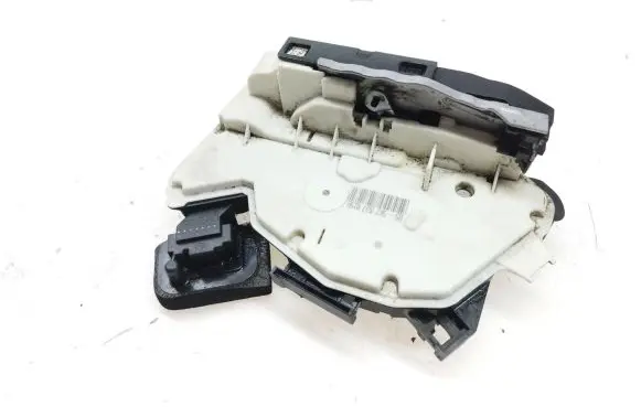 Seat Alhambra (Mk2) Front door lock 5K2837015B