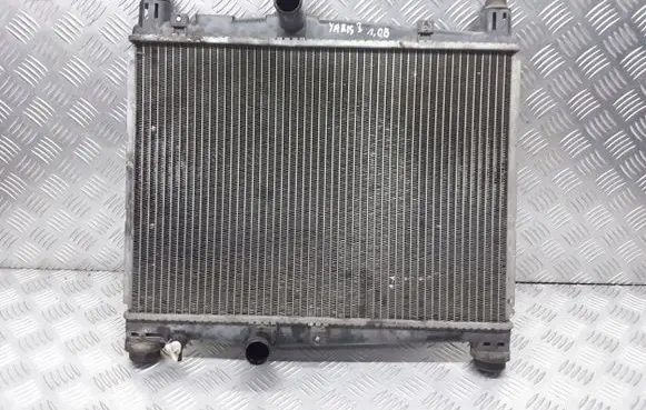 Toyota Yaris Radiator set 