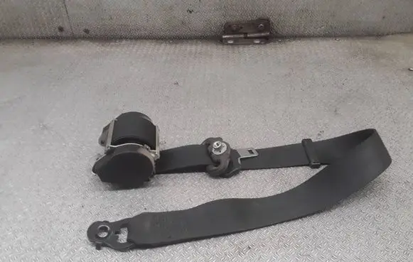 Nissan Primastar Front seatbelt 696519A