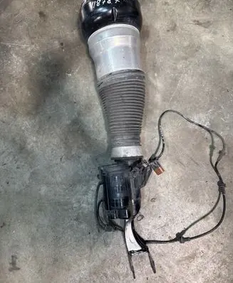 Mercedes-Benz S C217 Air suspension front shock absorber 15142603682 1902140909