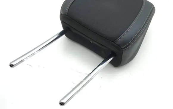 Peugeot 3008 II Front seat headrest 
