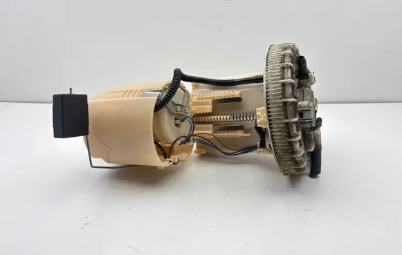 Toyota Prius+ (ZVW40) In-tank fuel pump 7702047102