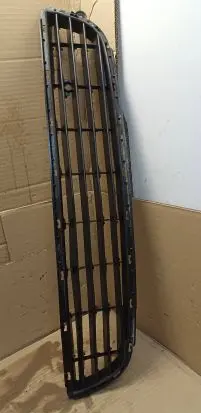 Opel Zafira B Front bumper lower grill 13124978