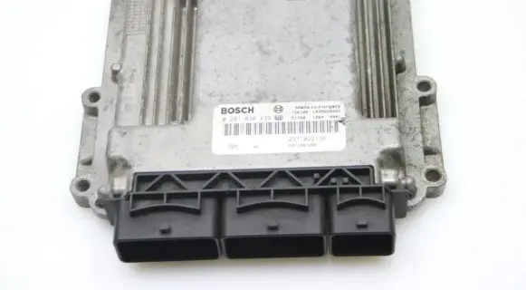 Dacia Sandero Engine control unit/module 237102213R