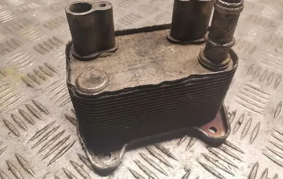 Mercedes-Benz C W203 Gearbox / Transmission oil cooler 6121880301