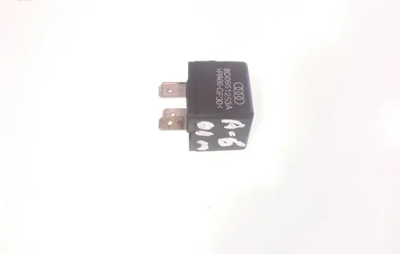 Audi A6 S6 C5 4B Other relay 8D0951253A