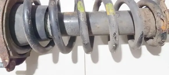 Toyota Avensis T250 Rear coil spring