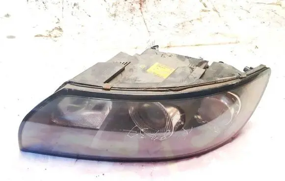 Volvo V50 Headlight/headlamp 30678912 0301198203