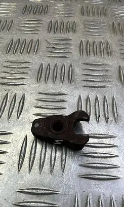Citroen C-Crosser Fuel Injector clamp holder 