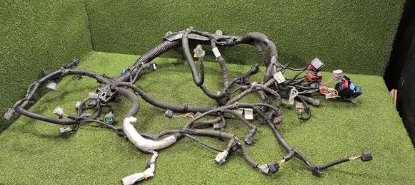 Renault Arkana Engine installation wiring loom 240115401S F2106110 204115401S