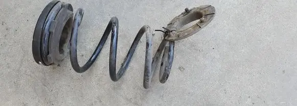 KIA Sorento Rear coil spring 553313P000