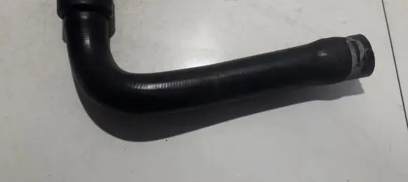 Audi A6 S6 C5 4B Engine coolant pipe/hose 8d0121101k