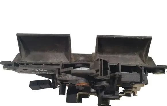 Audi A6 S6 C5 4B Tailgate/trunk/boot exterior handle 8D9827565C 8D9827565H 8D9827565J
