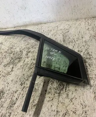 Opel Astra K Front door vent window glass four-door 