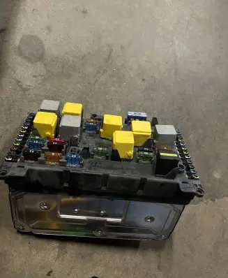 Mercedes-Benz Vito Viano W639 SAM control unit 6399005400