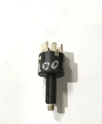 Mitsubishi L200 Brake pedal sensor switch