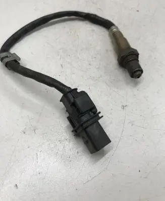 BMW 5 E60 E61 Lambda probe sensor 1928404682