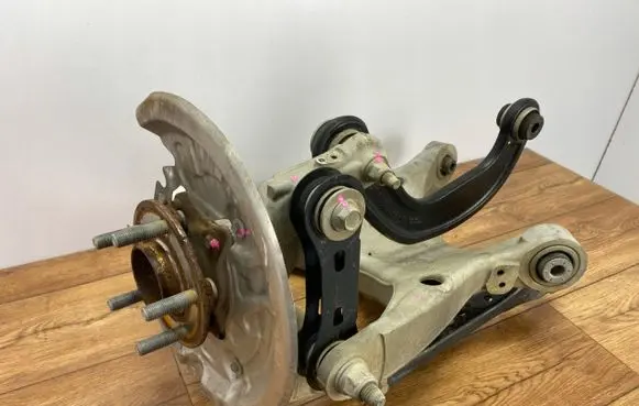 Ford Explorer VI Stub axle LB5C-5K651-B