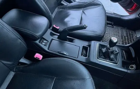 Mitsubishi Lancer VIII Armrest 