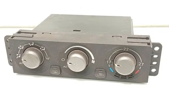 Mitsubishi Pajero Climate control unit 1465700022 MR958005