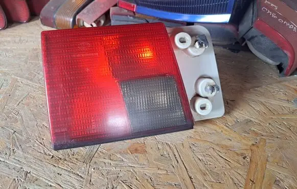 Audi A6 S6 C4 4A Tailgate rear/tail lights 4A0945093 145591