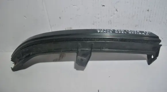 Opel Zafira A Under headlight/headlamp trim 90580652RH