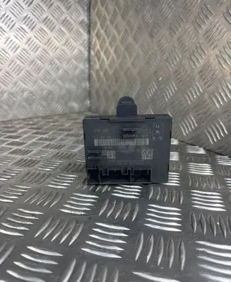 Volkswagen PASSAT B8 Door control unit/module 5Q0959395D 5Q0959395B