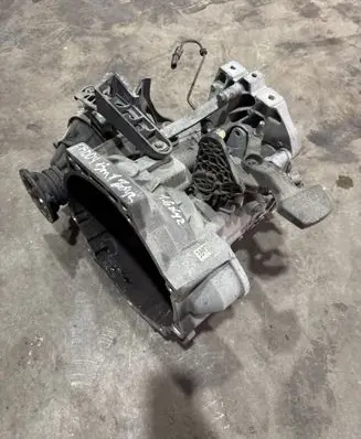 Volkswagen Caddy Manual 5 speed gearbox MLU