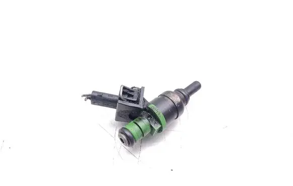 Mercedes-Benz SLK AMG R170 Fuel injector 2710780549