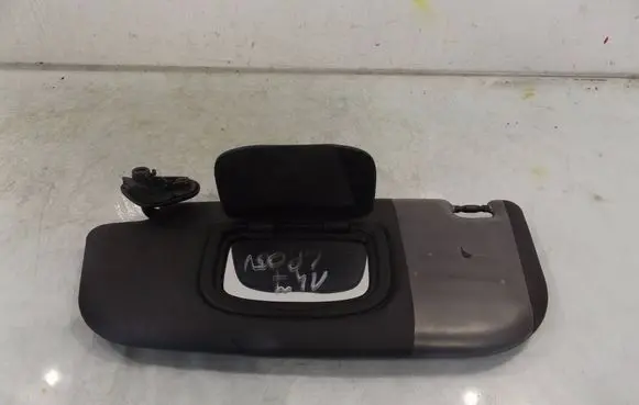 Alfa Romeo 147 Sun visor