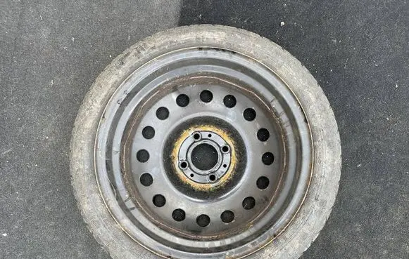 Nissan Note (E11) R16 spare wheel 