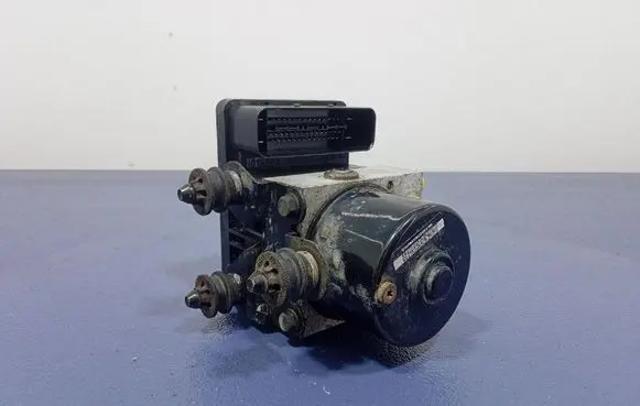 Audi A3 S3 A3 Sportback 8P ABS Pump 
