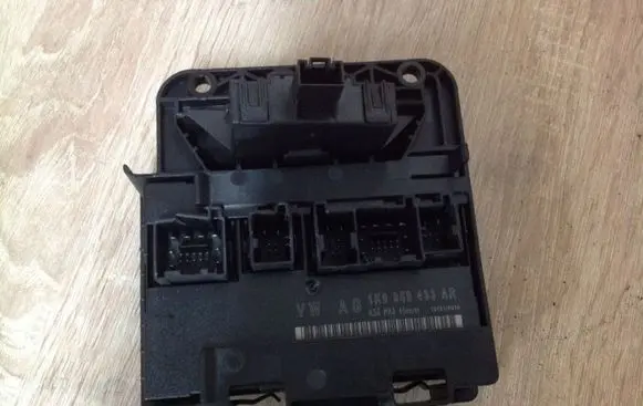 Volkswagen Golf V Comfort/convenience module 1K0959433AR