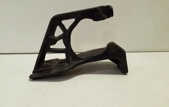 Nissan X-Trail T32 Muffler pipe connector clamp 