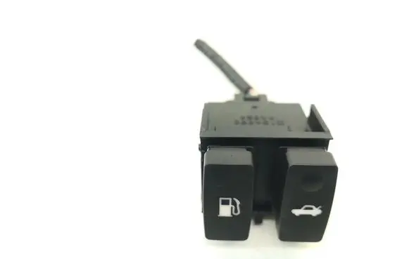 Lexus IS 220D-250-350 Fuel tank opening switch 15A990